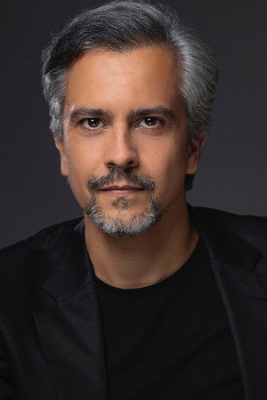 Cover image for Rui Neto