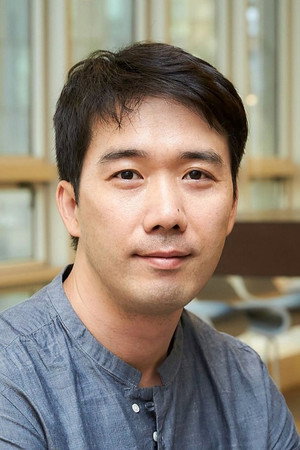 Cover image for 장훈