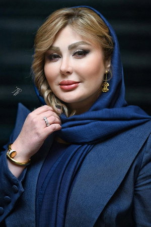 Cover image for نیوشا ضیغمی