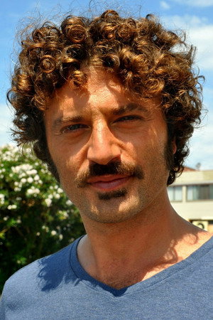 Cover image for Guido Caprino