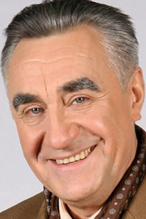 Cover image for Анатолий Васильев