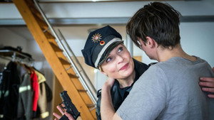 Poster for Эпизод 25
