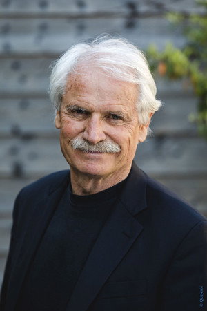 Cover image for Yann Arthus-Bertrand