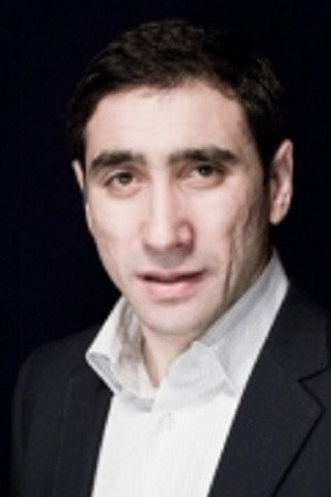 Cover image for Сахат Дурсунов