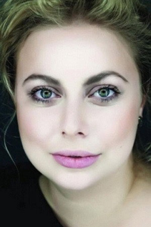 Cover image for Alina German