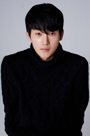 Cover image for 강하경
