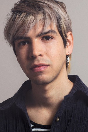 Cover image for Julio Torres