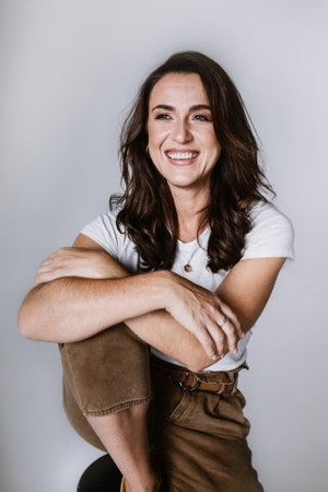 Cover image for Cindy Swanepoel