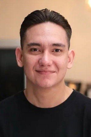 Cover image for Adipati Dolken