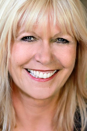 Cover image for Julie Peasgood