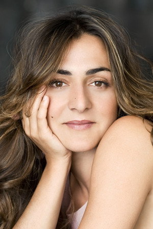 Cover image for Candela Peña