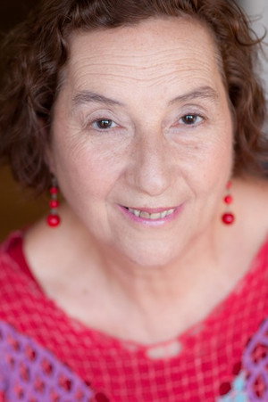 Cover image for Angelina Llongueras