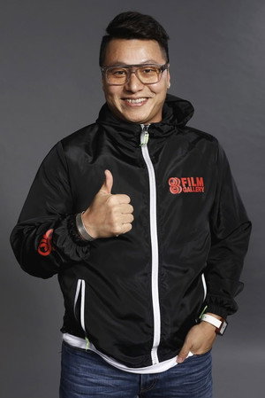 Cover image for 伍刚