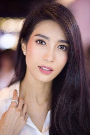 Cover image for Atichanan Seesaywok