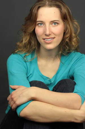 Cover image for Mikaela Dyke