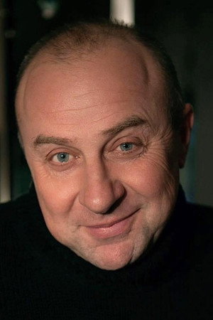 Cover image for Анатолий Голуб
