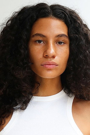 Cover image for Ariane Aparecida
