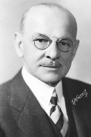 Cover image for Robert McWade