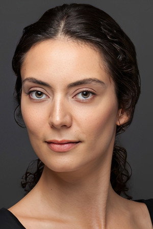 Cover image for Zeynep Kızıltan