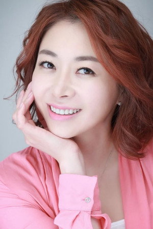 Cover image for Hwang Hyo-eun