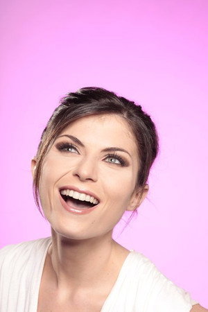 Cover image for Sara Raftery