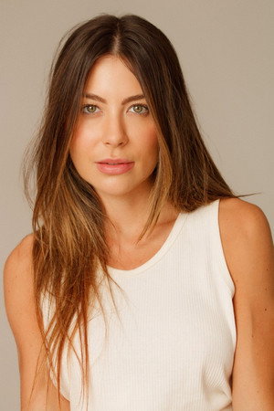 Cover image for Natália Curvelo