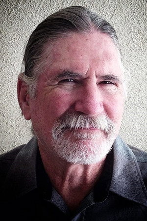 Cover image for Mitch Carter