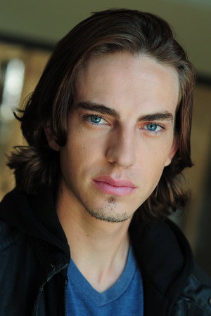 Cover image for Chase Ellison