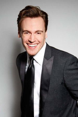 Cover image for Erich Bergen