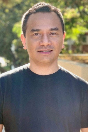 Cover image for Yam Laranas