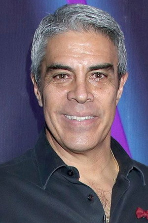 Cover image for Luis Gatica