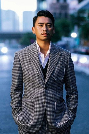 Cover image for Kim Hải