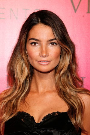 Cover image for Lily Aldridge