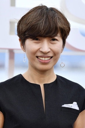 Cover image for 정서경