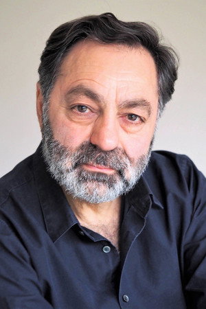 Cover image for Nasser Memarzia