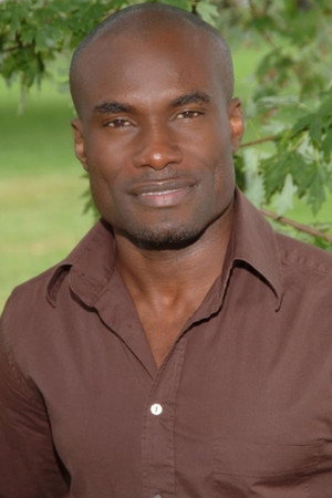 Cover image for Moses Nyarko
