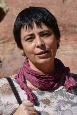 Cover image for Magdalena Dandourian