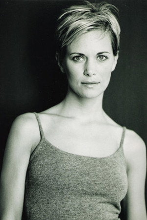 Cover image for Angie Hill