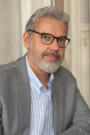 Cover image for Peter Dodd