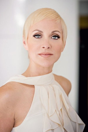 Cover image for Mia Cottet