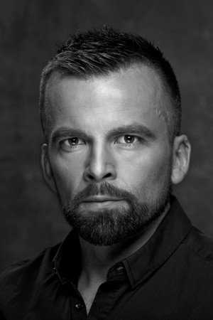 Cover image for Adnan Hasković