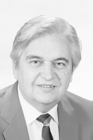 Cover image for Евгений Крылатов