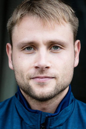 Cover image for Max Riemelt