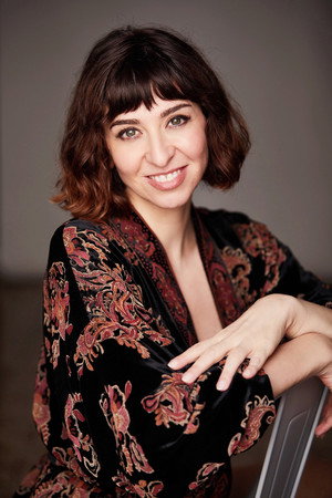 Cover image for Belén Riquelme