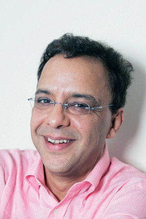 Cover image for Vidhu Vinod Chopra