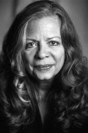 Cover image for Michelle Newell