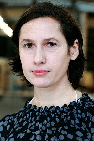 Cover image for Constanza Macras