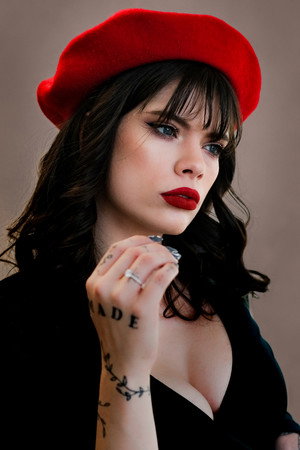 Cover image for Kris Luna