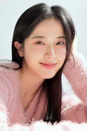 Cover image for 유영은