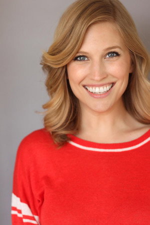 Cover image for Amanda Lund
